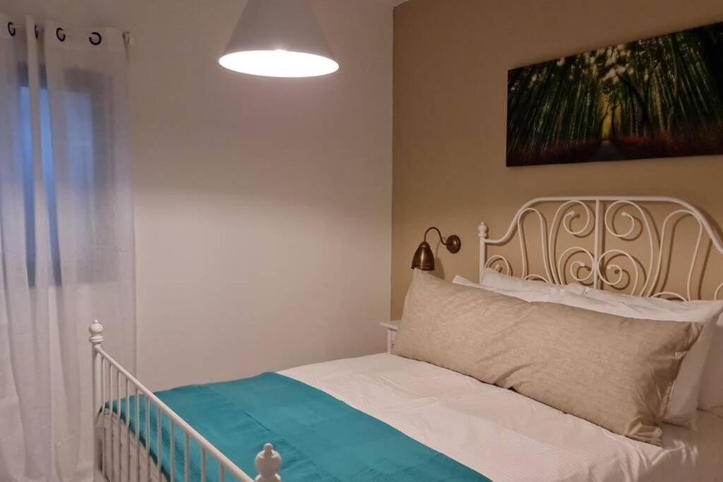 נוף הארבל עם חלון לכינרת Apartman Migdal Kültér fotó