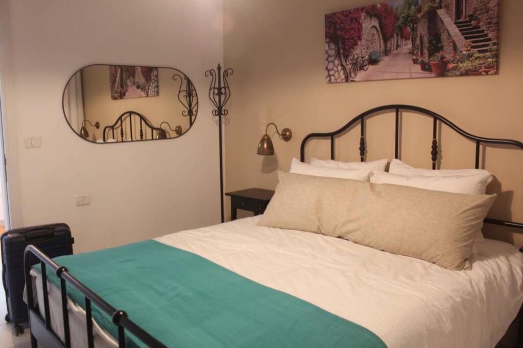 נוף הארבל עם חלון לכינרת Apartman Migdal Kültér fotó