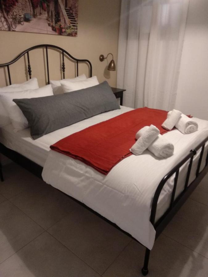 נוף הארבל עם חלון לכינרת Apartman Migdal Kültér fotó